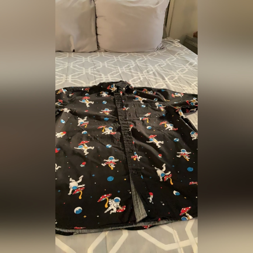 Collared shirt - Picture 3 of 3